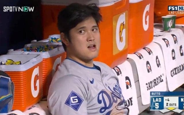 「ショウヘイ、よく走ったな！」大谷翔平、一塁から激走ホームインで“ぐったり”苦笑いの一部始終…ベッツはにっこり「これはかなり疲れただろうねw」