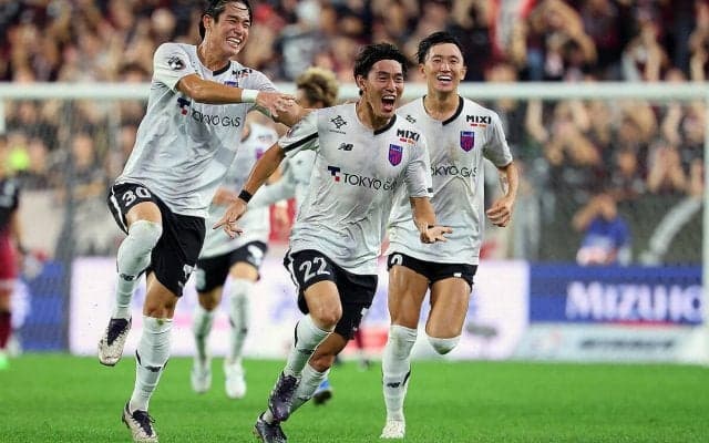 荒木遼太郎が2Aの躍動！　FC東京が急遽先発の遠藤渓太ら2発で会心勝利！　神戸は逆転優勝へ痛恨の公式戦13戦ぶり黒星に【明治安田J1第34節】