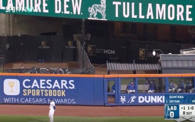 大谷翔平、弾丸PS3号で“異変”「ヤバすぎ」 外野手がドン引き… 頭上を“爆速通過”で「動いてもムダ」