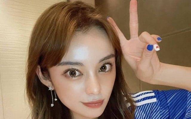 W杯で「美人すぎるサポーター」と注目、ジュビロ公式アンバサダーが整形にサイズのサバ読みも…脂肪吸引＆糸リフト済みで「体重かわらんのに小顔になった」