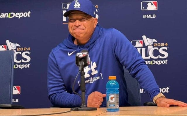 「大谷は投げるのか？」　ロバーツ監督の返答に会見場笑い「質問ありがとう」