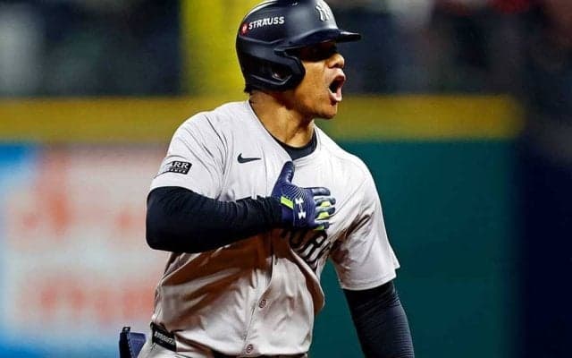 900億円契約の予想も…大谷に迫る25歳が劇的弾　敵地の“異様な光景”に米記者驚き