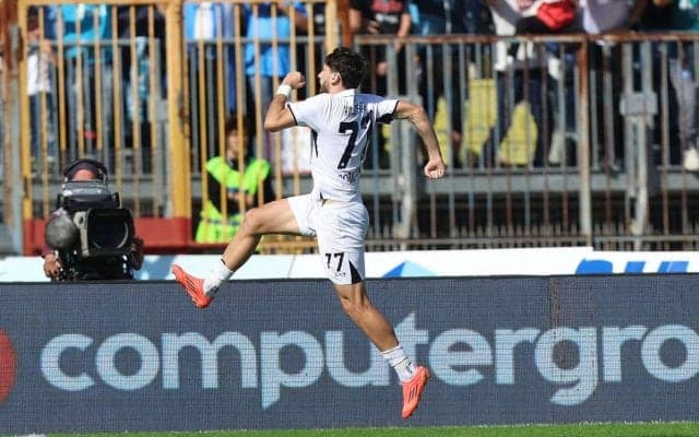 首位ナポリがクワラツヘリアのPK弾で3連勝！ソルバッケンも出場のエンポリを敵地で完封【セリエA】