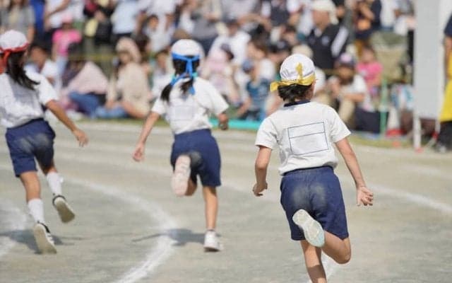 かけっこは苦手？運動会前に子供に伝えたい楽しく速く走るコツ