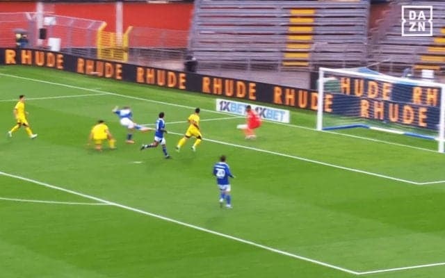 「ノーチャンスだった…」鈴木彩艶、“メッシが認めた神童”にゴール許して落胆「悪くないわ」「さすがに難しいな」ファン同情の失点シーン