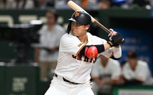 ＂ポスト坂本＂と言われながら…プロ4年目にして初ホームランの苦難　巨人22歳内野手の爆発が話題 「待ってたよ！」