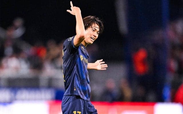 「5試合連続はエグい」「まじ素晴らしい」中村敬斗が衝撃の5戦連発！ 伊東純也の完璧クロスから一撃「ランス兄弟無敵すぎ」