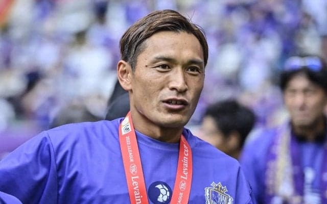 「永久保存版」「一生観てられる」現役引退J1広島MF青山敏弘の“ありがとう”至極のプレー集に反響！「全部スーパーすぎる」「若い世代にもアオの凄さを知って欲しい」の声
