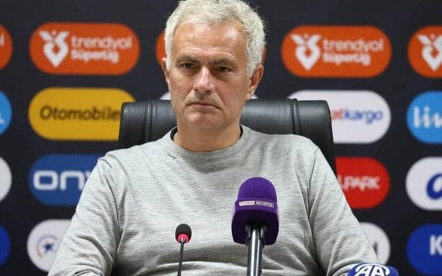 「チームには不満と絶望が…」今季フェネルバフチェ就任のモウリーニョ監督に早くも暗雲？OBからは失望の声「何も変わっていない」