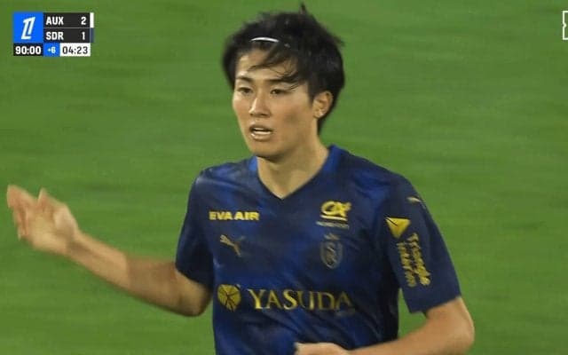 「PSGに来てくれ！」中村敬斗、“日本人初快挙”で現地ファンも魅了！「伊東純也と一緒にプレミアリーグ行きの飛行機に乗せたい」「第一子に名付けたい」