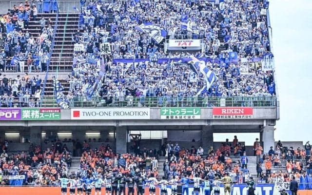 「勝利の女神降臨ですなぁ～」J2山形の“無敵アンバサダー”が首位撃破＆破竹6連勝を現地観戦！「りりーさんが女神就任してから、モンテホントに勝ち続けてるよね」の声