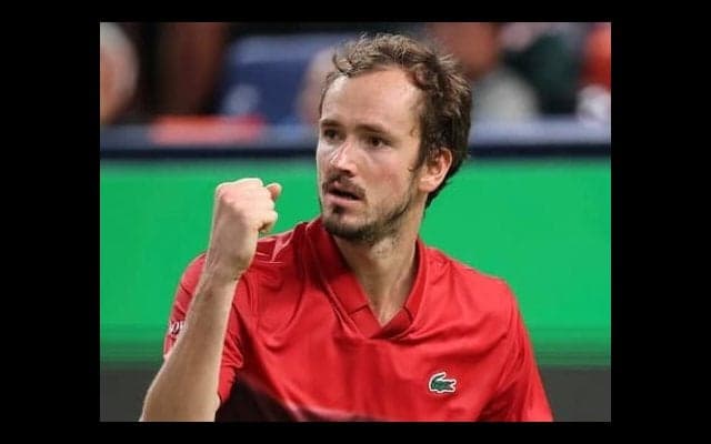 最終戦 メド出場権獲得、残り4枠