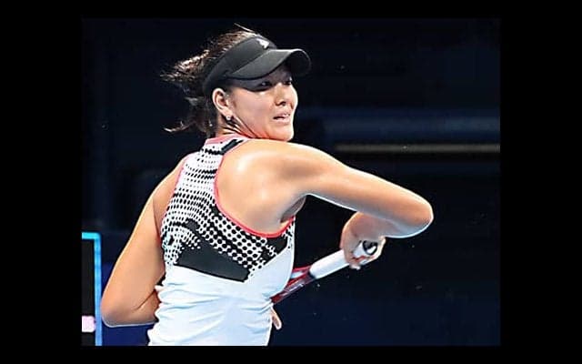 石井さやか 逆転勝ちでツアー初8強