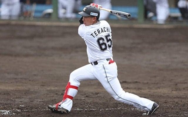 ロッテ19歳が残した衝撃　高卒1年目で2軍2位の.290、1軍でも安打…来季へ高まる期待