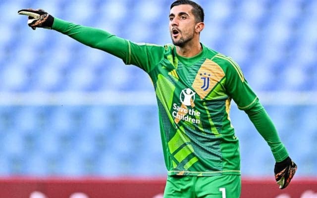 ユベントスの控えGKペリンが2027年まで契約延長！ 直近のCLシュツットガルト戦ではMOTMに
