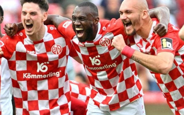 田中碧の存在大きくなる中盤をリーズが緊急補強　フリーの34歳ギラヴォギと1年契約