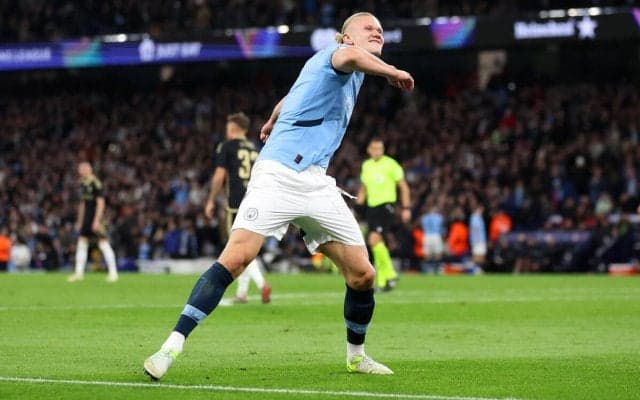 まさに理不尽…ハーランドのアクロバティック弾にチームメイトも仰天　「どうやってやったのか」「言葉を失ったよ」