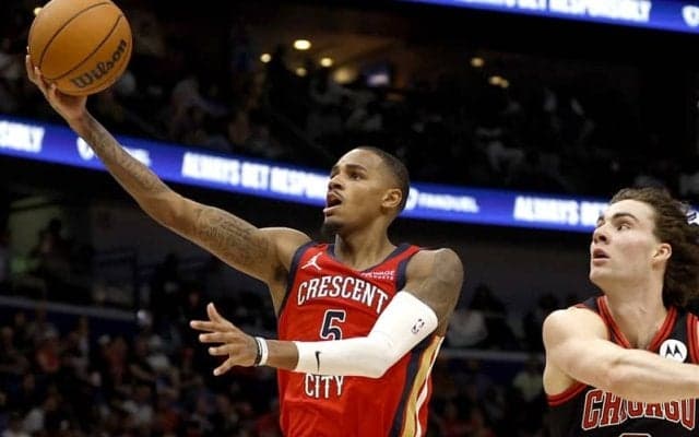 開幕戦で左手を骨折したペリカンズのデジャンテ・マレーが手術に成功…約4週間の離脱へ