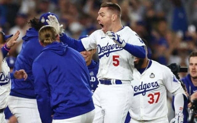 ドジャース、WS初戦を劇的逆転サヨナラ勝ち　フリーマン満塁弾飛び出す　大谷翔平「最高のホームランで最高の勝ち方」と興奮