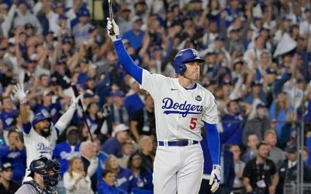 ド軍WS、客席にいた絶大人気の女性スター　“1億2000万人”歌姫が「やばすぎだろ」