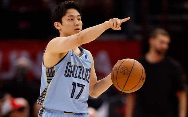 河村勇輝、「We want Yuki!!」の大合唱に迎えられホーム戦デビュー…グリズリーズもマジックに勝利