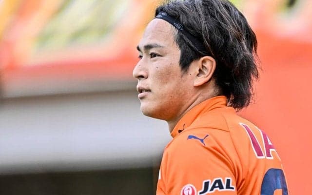 【J2清水が悲願のJ1復帰。今季初めての昇格を決めた舞台裏(2)】正念場でチームを団結させたキャプテンの一発退場……矢島慎也「このチームにとって必要だったんじゃないか」