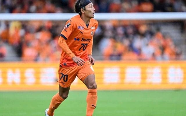 【J2清水が悲願のJ1復帰。今季初めての昇格を決めた舞台裏(1)】原輝綺の“神ブロック”が生まれたのか……「声が通りづらい状況だった」と振り返る中での判断を分けた“横から見た動き”