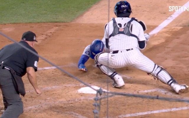 何としてもショウヘイの前に…ドジャース、魂のスクイズ敢行！ 「際どい」判定に不満も「このブロックはいいの？」