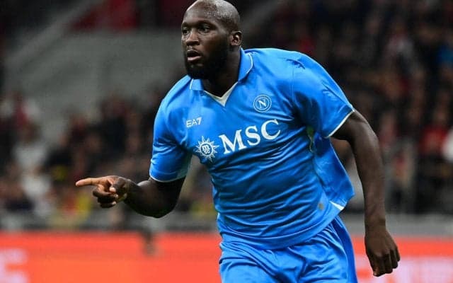 ルカク&クワラツヘリア弾の堅守ナポリがミランをシャットアウト、5連勝で首位堅守【セリエA】