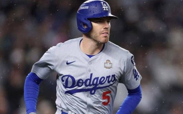 絶好調フリーマンが史上初のWS6戦連発弾！ヤンキースタジアムも再び沈黙「歴史を作った」