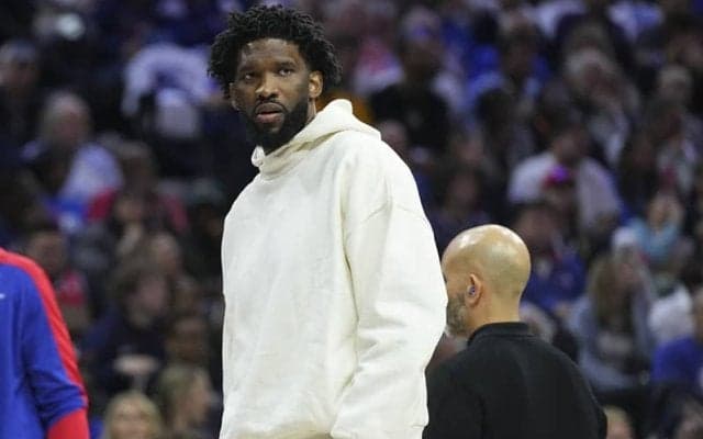 今季未出場のエンビードがテクニカルファウル、シクサーズは10万ドルの罰金処分