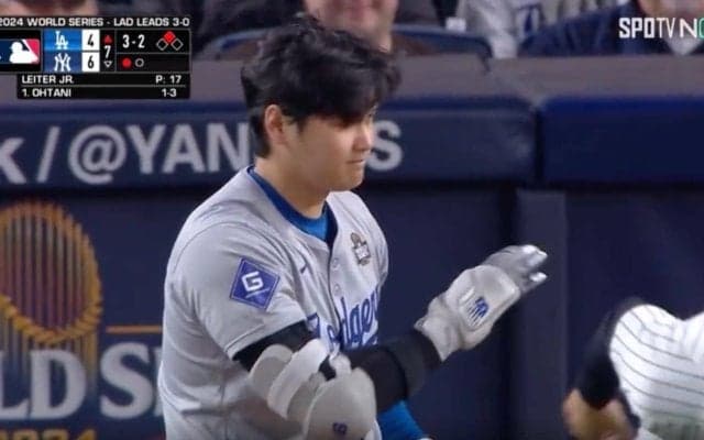 何が起きた？ 大谷翔平の“一瞬の行動”が話題「尊敬しかない」 相手キャッチャーへ“神対応”…「あなた怪我人だろ」