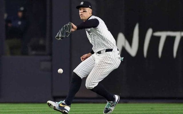 一瞬で消えた5点リード　静まり返るNY…“戦犯”ジャッジらに批判集中「ホラー・ショー」