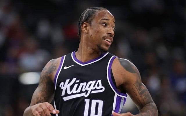 キングス新加入のデローザンが開幕から4戦連続で20得点以上…球団史上3位の好記録