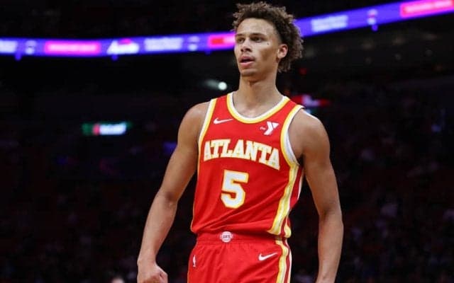 ホークスがチームオプションとなっていたダニエルズとバフキンの来季契約を行使