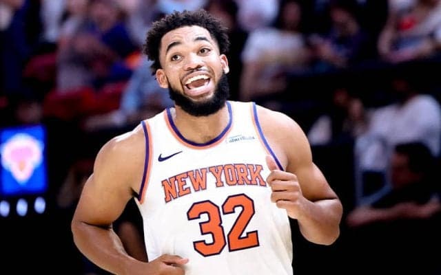 ニューヨーク・ニックスがマイアミ・ヒートに勝利、タウンズが44点と大活躍