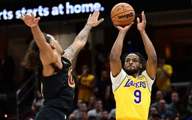 【NBA】「世界で一番素晴らしいこと」レブロン・ジェームズ、息子ブロニーの初得点を祝福　八村塁の連続2ケタ得点は4試合でストップ