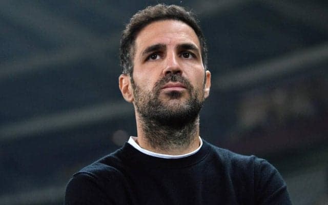 昇格組コモが1-5惨敗…表情険しいセスク監督「このままではマズい」「変化しなければ難しい事態に直面する」