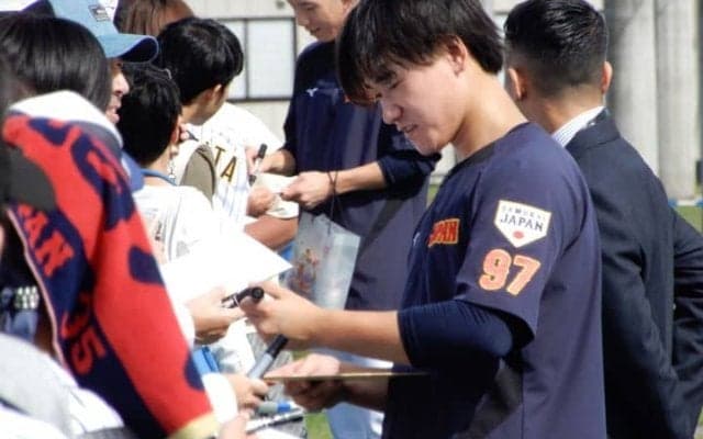 飛躍を遂げた巨人の23歳左腕が「井端ジャパン」に勢いを吹き込むか　開幕戦に先発“大抜擢”で次世代の柱に【プレミア12】