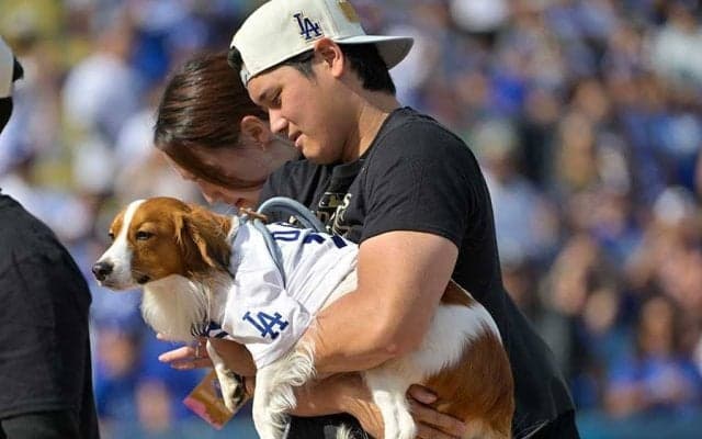 大谷翔平の傍らに「いつもいた」　デコピン登場に米放送局も興奮「彼はチャンピオンだ」