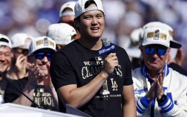 「マジか」優勝セレモニーで出た大谷翔平の“珍しい”英語スピーチ　流暢さに米驚嘆「日本語から英語を学ぶのは大変」