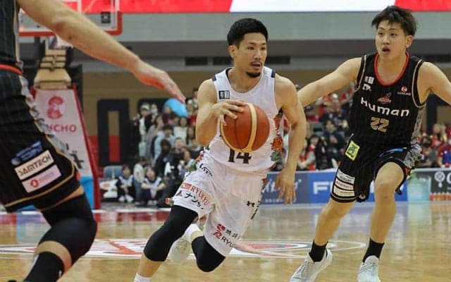 第3Qに37得点の大爆発、琉球が敵地で大阪を撃破…総リバウンド数で20本差と空中戦制す