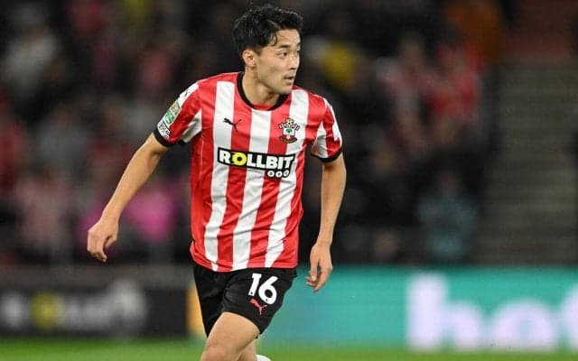 「最高のアシスト」「よくやった」菅原由勢が初勝利もたらす絶妙アシスト、出場10分で大きな結果を残す「こういうの見たかった」