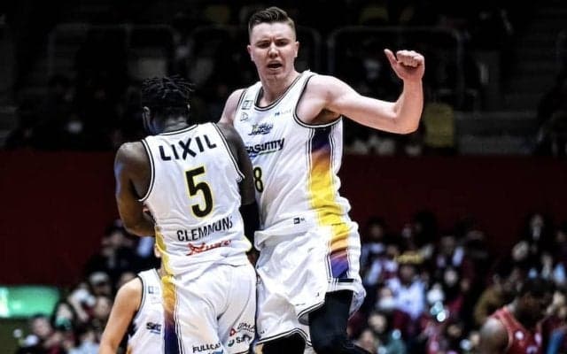 獅子奮迅の活躍でSR渋谷を勝利に導いたホーキンソン「2本目のダンクは気分爽快」