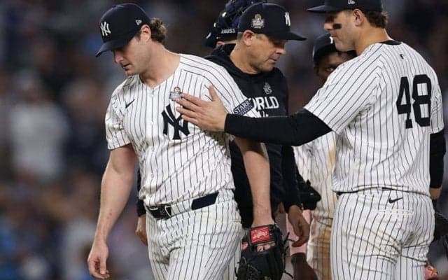 WS敗退で沈痛…ヤ軍ファン「呼び戻して」　浮かんだ日本人右腕の名前「なぜ契約延長しなかった」