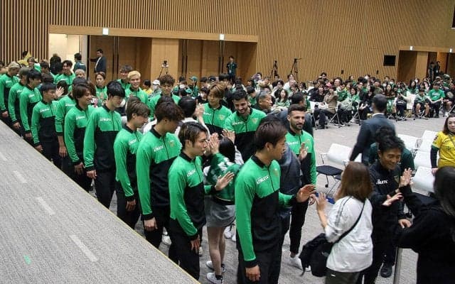 東京Vがファン感謝祭を開催…開幕戦ゴールの山田楓喜が流れ作った軽妙トークで会場大盛り上がり