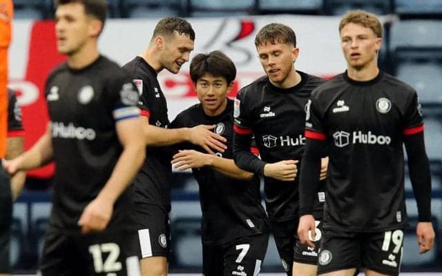 「信じられないクソ行為」「史上最悪のハンド」町田から海を渡った平河悠の移籍後2点目が現地で大きな物議「マラドーナも誇りに思う」と皮肉も