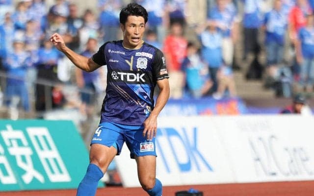仙台、秋田でプレーしたDF蜂須賀孝治が今季限りで引退…両クラブとサポーターへ「心から感謝」
