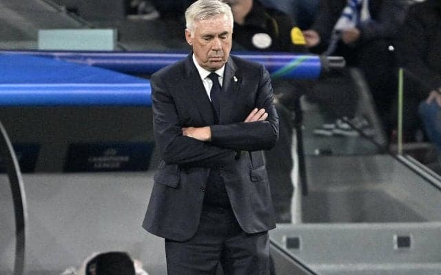 「現状を心配すべき」チームが機能せずCL敗北のマドリー…公式戦連敗にアンチェロッティ監督は危機感「ベストな姿を見せられていない」