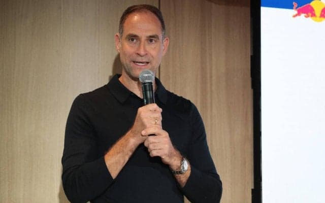 “眠れる巨人”大きなポテンシャルを感じた大宮の買収、レッドブルのミンツラフCEOがチーム、スタジアム、マスコットを語る…クロップ氏については「1月に来日予定」